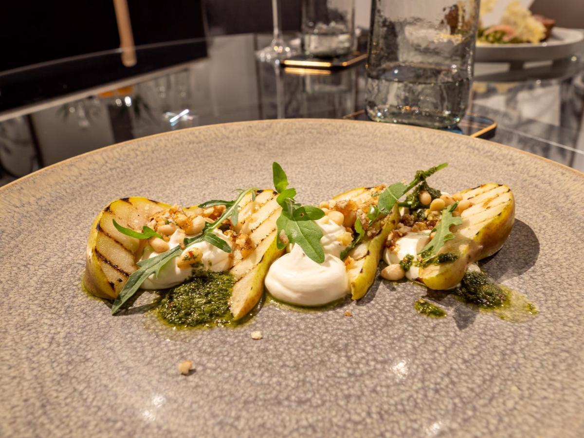 Menlyn Boutique Hotel Pretoria Exterior photo A starter at the restaurant